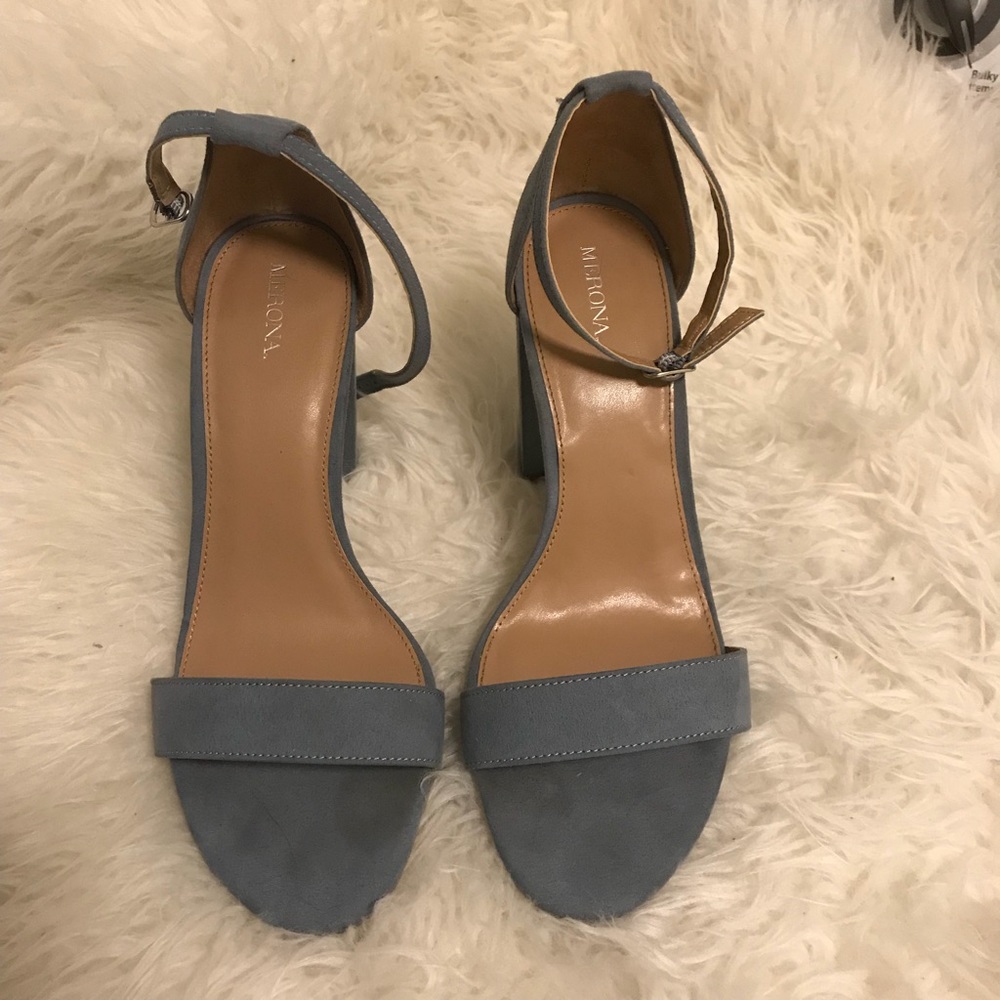 Ankle strap sandals